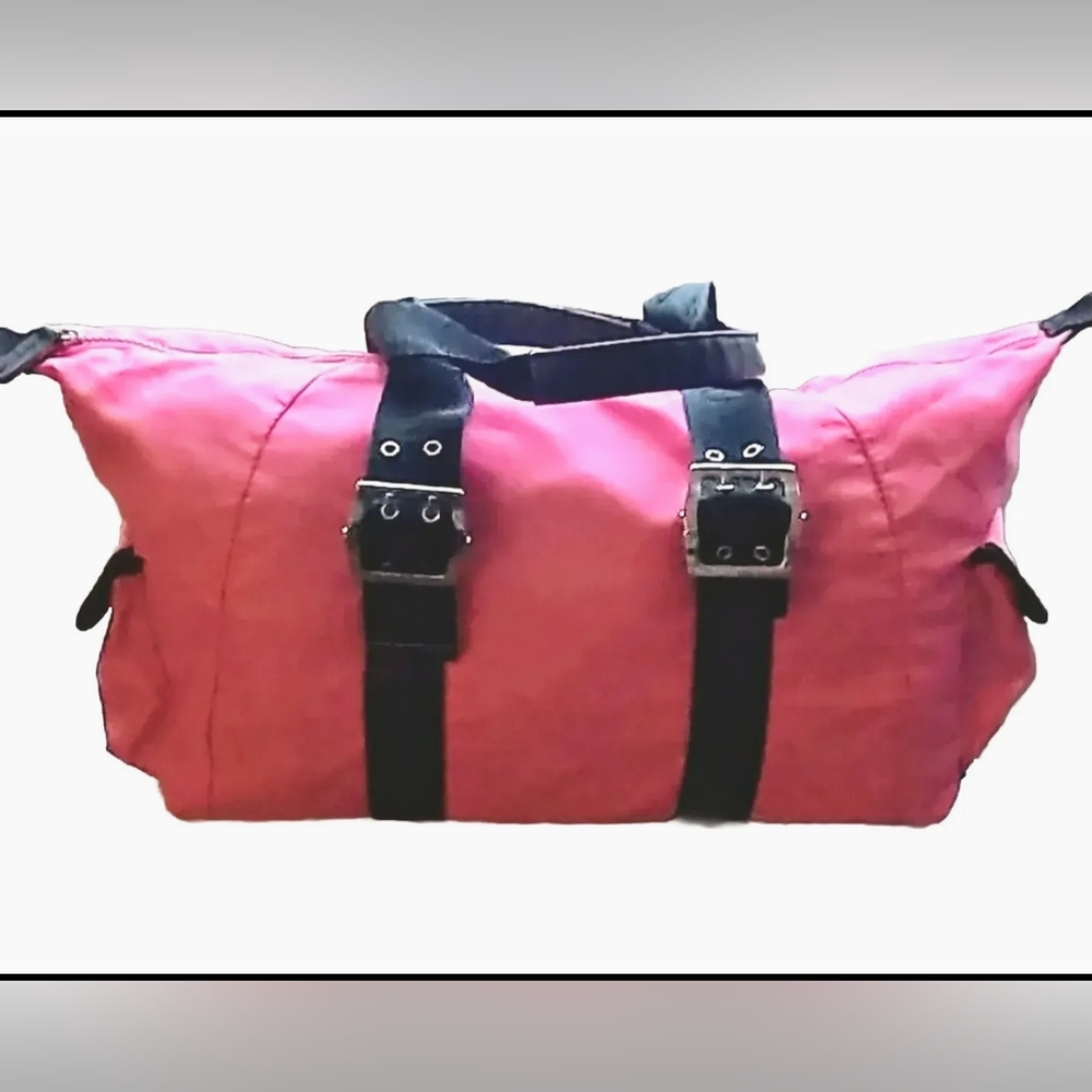 XOXO Gym Travel Nylon Duffle Bag Zip Top Closure 16 x 9 x 7  Pink🩷